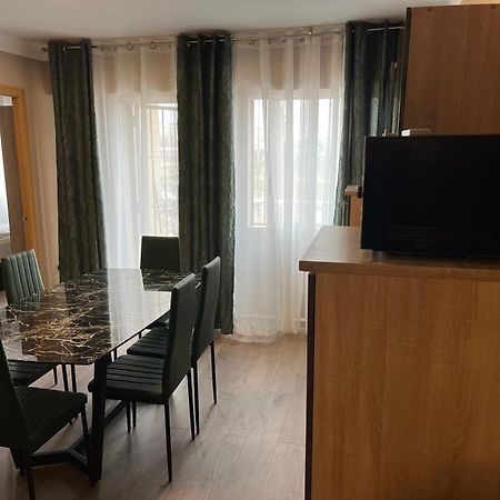 Villa Nadiya App Pool, Parking Торевиеха Екстериор снимка