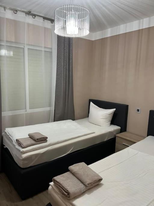 Villa Nadiya App Pool, Parking Торевиеха Екстериор снимка