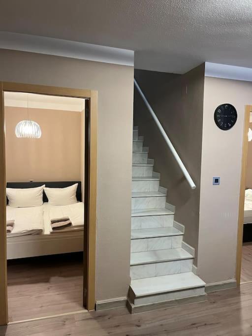 Villa Nadiya App Pool, Parking Торевиеха Екстериор снимка
